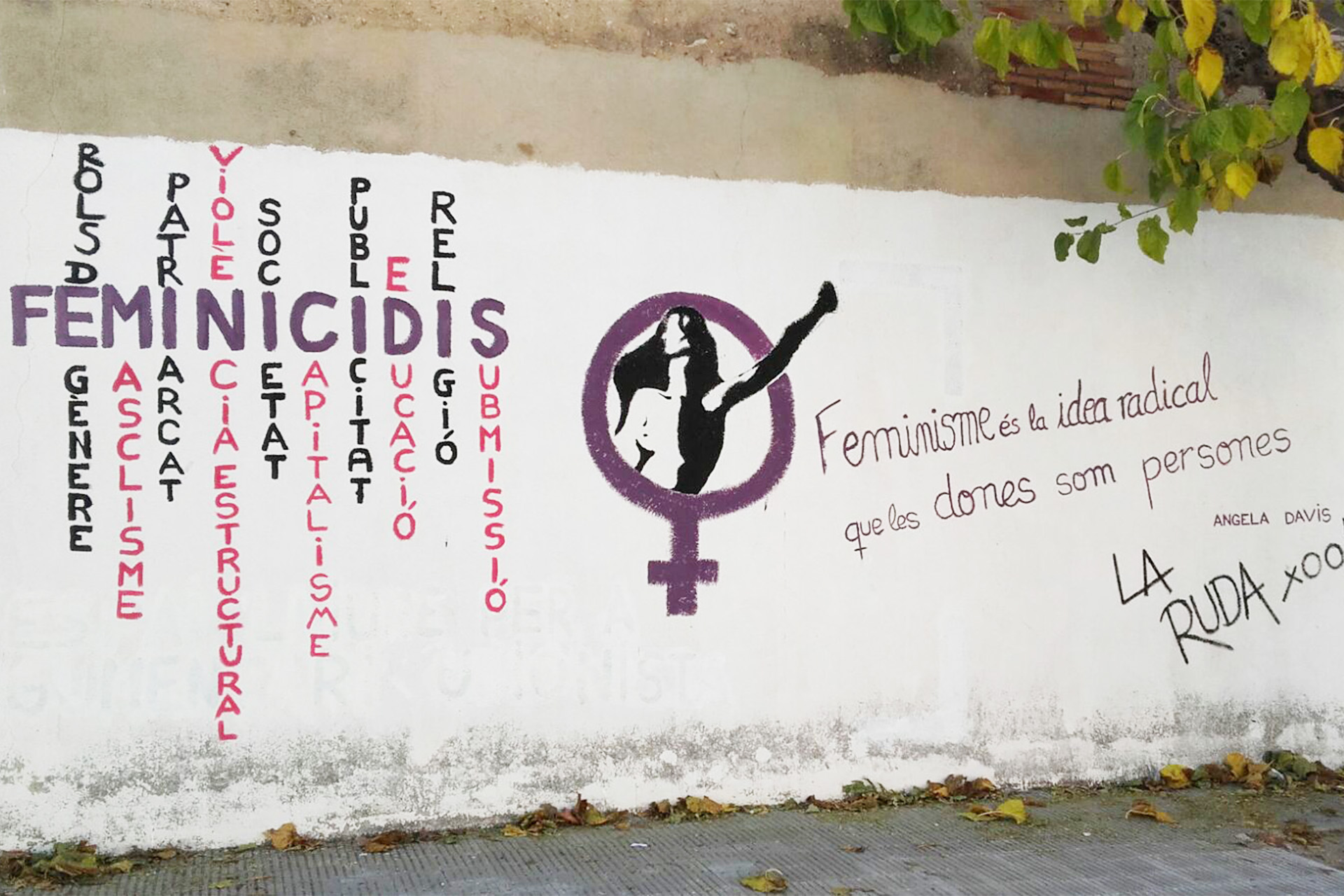Mural feminista la Ruda